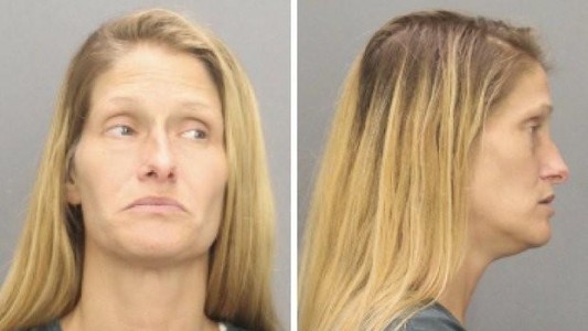 Se drogó con heroína y dejó morir sola en el auto a su hija de 2 años