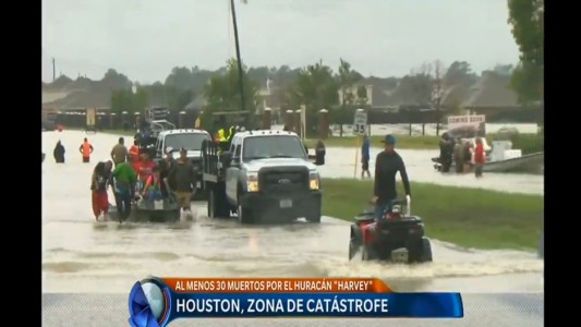 Al menos 30 personas murieron en Houston por el huracán Harvey