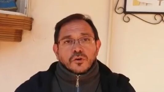 Narcos amenazaron a un cura que ayuda a chicos adictos