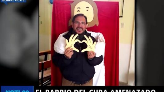 El barrio del cura amenazado por los narcos