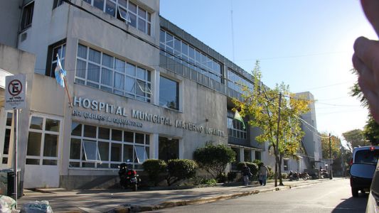 Una chica de 18 años dio a luz en su casa, tiró a su beba por la ventana y la mató