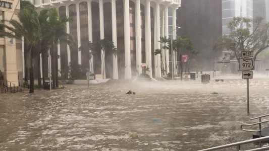 Las impactantes imágenes de Miami inundada por la furia del huracán Irma