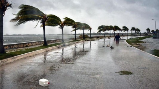 El huracán Irma bajó a categoría 1 y se convertiría en una simple tormenta tropical