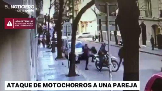 Violento asalto de motochorros a un matrimonio en Recoleta