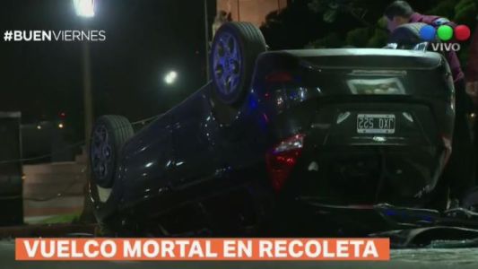 Un joven murió al volcar su auto en Recoleta