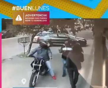 Motochorros robaron celulares y dispararon en la puerta de una escuela