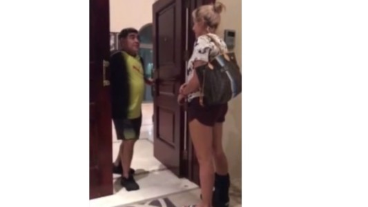 Maradona la rompe en Instagram "actuando" con Rocío Oliva y quiere llegar al millón de seguidores