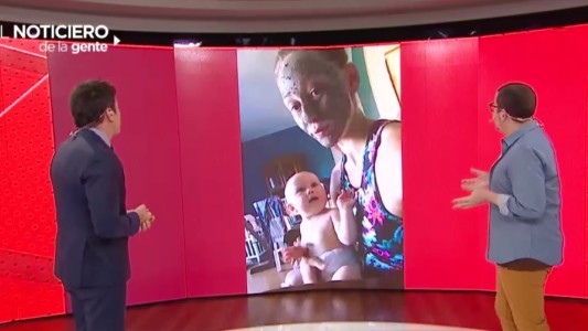 Bebé asustados por la madre, un daltónico feliz y el club de la pelea