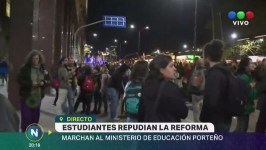 Reforma Educativa: estudiantes secundarios marcharon en contra de la propuesta del gobierno porteño
