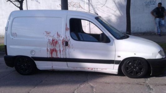 Discutió con sus vecinos por la música fuerte, los asesinó y luego se quitó la vida