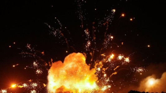 Impresionante explosión en un depósito de armas de Ucrania