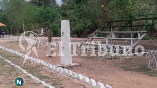 La cancha en Bolivia, la tribuna en Argentina
