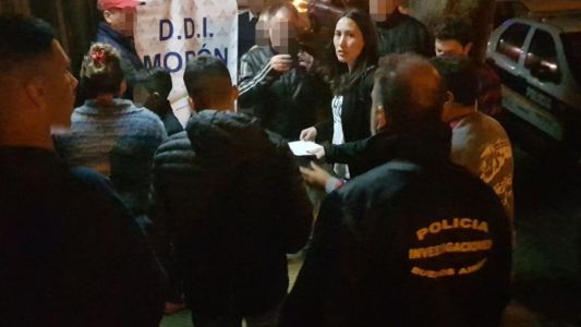 Detuvieron a la madre de dos chicos por las amenazas de bomba en un colegio de Morón
