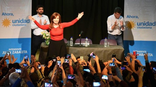 Cristina, en Hurlingham: “Están saqueando los bolsillos de la gente”