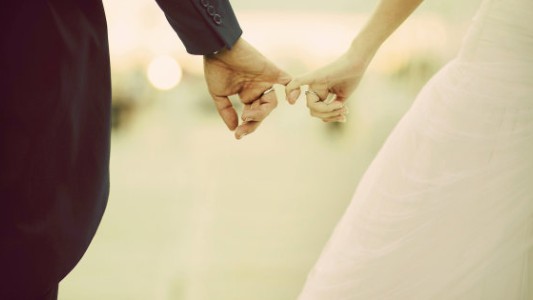 PhotoBomb de terror: el joven que metió al payaso IT en las fotos de la boda de su hermana