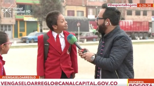 Video viral: un nene abandonó una entrevista televisiva para no llegar tarde a la escuela