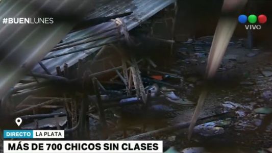 Delincuentes quemaron una escuela