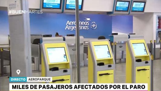 Presidente de Aerolíneas advirtió que se les descontará el día los trabajadores que hacen paro