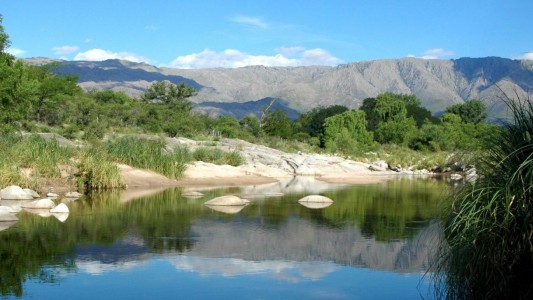 Increíble: venden frascos con aire de las sierras de Córdoba