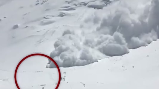 Video: una avalancha dramática