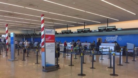 Paro sorpresivo de Aerolíneas Argentinas esta noche: los vuelos que se cancelan