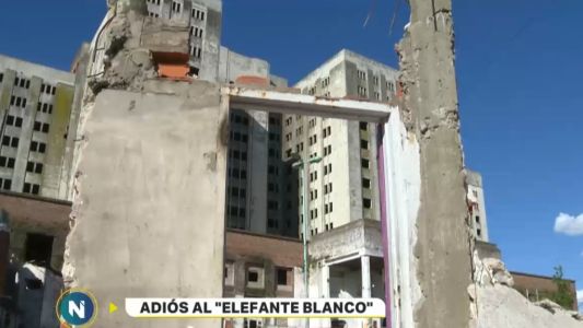 Demolerán el "elefante blanco"