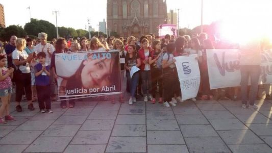 Multitudinaria marcha en La Plata para pedir justicia por Abril Bogado
