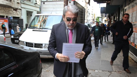 Dura carta de Aníbal Fernández contra Cristina: "No se puede hacer campaña con el culo en la mano"