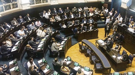 Legislatura bonaerense aprobó el Presupuesto 2018 que prevé un alza de 50% en el impuesto inmobiliario