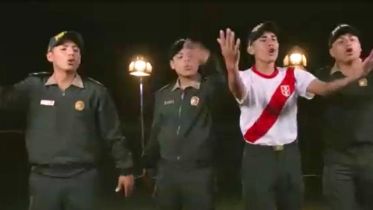 El rap de la policía de Perú para alentar a su Selección