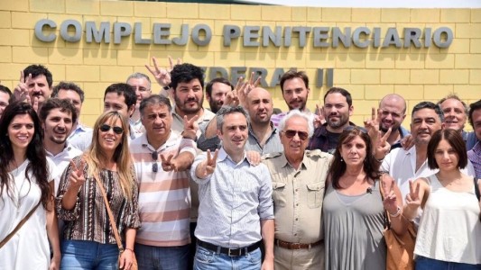 Diputados kirchneristas celebraron el Día del Militante en las cárceles de Ezeiza y Marcos Paz