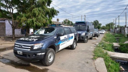 Rosario: múltiples allanamientos en el barrio de la banda narco Los Monos