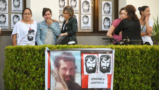 Los restos de Santiago Maldonado fueron inhumados en una ceremonia privada