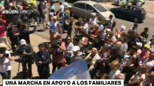 Los marplatenses se manifestaron en apoyo a los familiares de los tripulantes