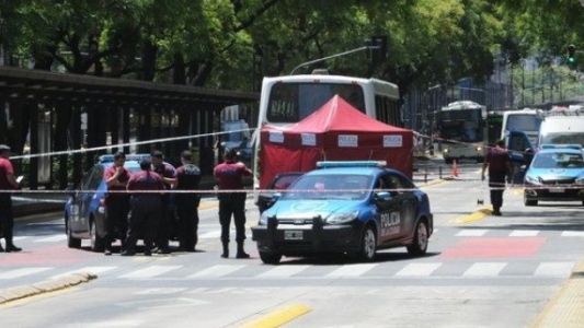 Dramático: Colectivo de la línea 159 atropelló y mató a un alumno del Otto Krause
