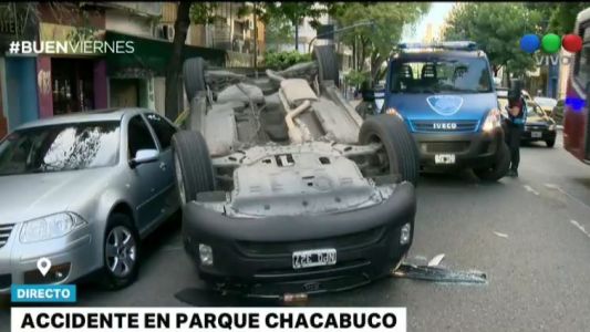 Choque y vuelco en Parque Chacabuco