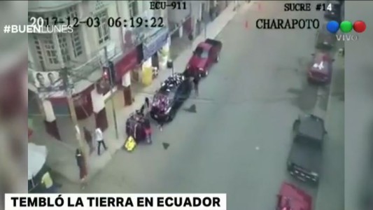 Un sismo de 6 grados sacudió a Ecuador