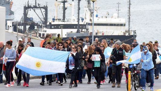 Familiares de los tripulantes del ARA San Juan piden que se construya un monumento a los "44 héroes"