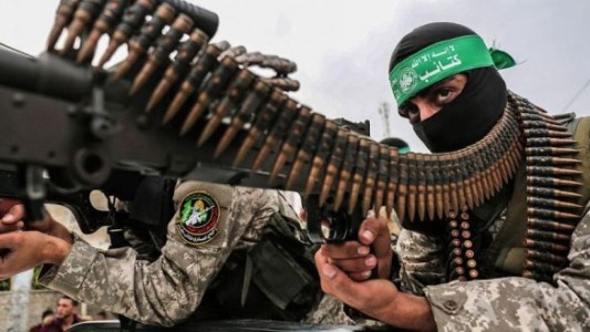 El grupo terrorista Hamas aseguró que la decisión de Trump “abrirá las puertas del infierno”