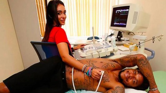 La doctora hot del Spartak Moscú les prohibió tener sexo a los jugadores y perdieron 7-0