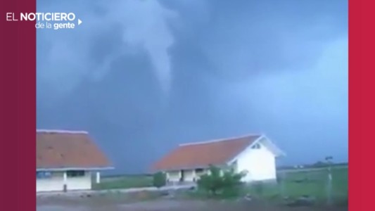 Tornado destruyó una escuela