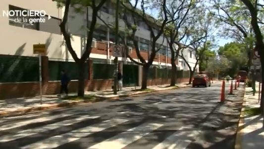 Lo balearon frente al colegio del hijo para robarle su camioneta