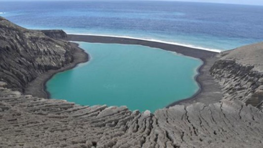 Hunga Tonga, la isla volcánica que desaparecerá en unos años