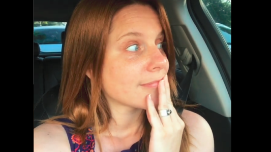 La angustia de Agustina Kämpfer al quedarse atascada en un embotellamiento con su bebé