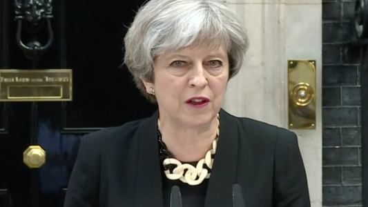 Theresa May, a los habitantes de Malvinas: "Podemos trabajar juntos con Argentina"