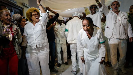 Terremotos, promiscuidad y enfermedades: las predicciones de los santeros cubanos para el 2018