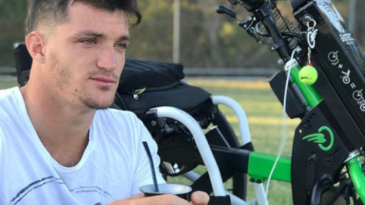 A Gustavo Fernández le perdieron su silla de ruedas y peligra su participación en el Abierto de Australia