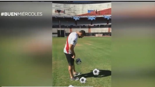 Pratto, con la banda roja