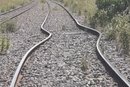 Por las altas temperaturas, se dilataron las vías del Tren Sarmiento