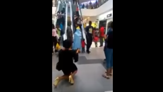 Propuesta viral: le pidió casamiento a su novio pero él la rechazó